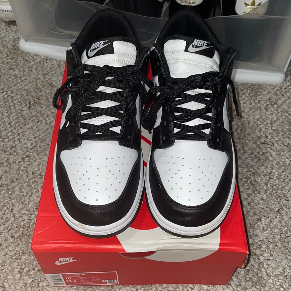 Nike Dunk Low Panda